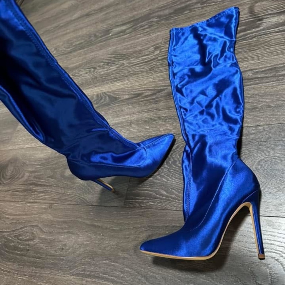 Elegant Blue Satin Women's Boots